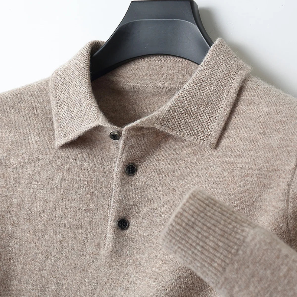 Cashmere pullover neckline detail