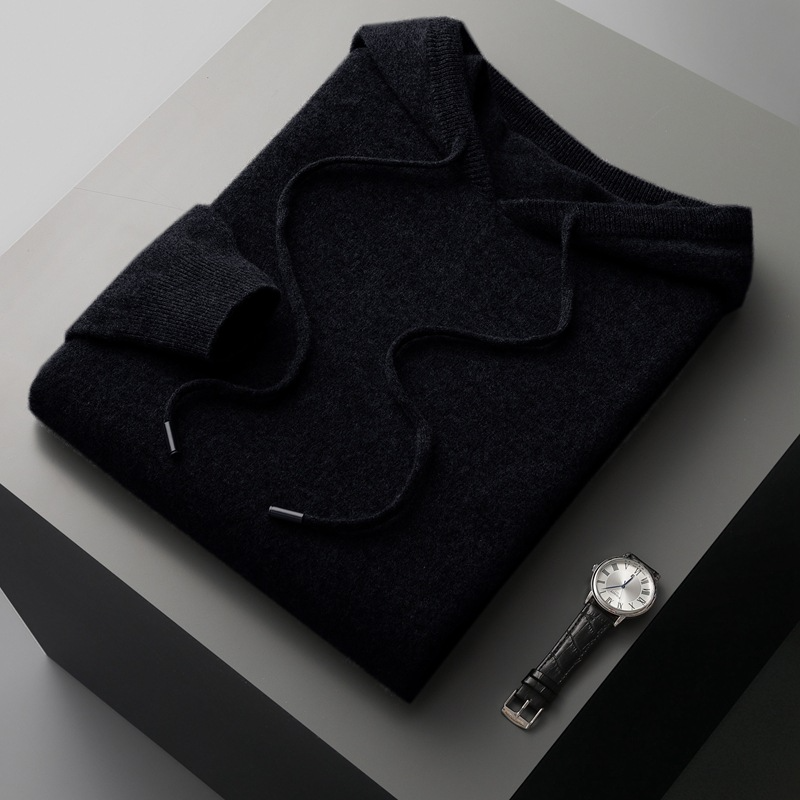 Merino pullover neckline and shoulder detail